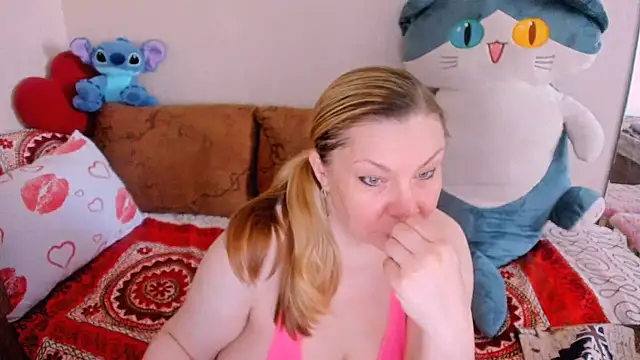 Snapshot of KerryBlareX chatting on 06.23.26 KerryBlareX online show from 06.23.26
