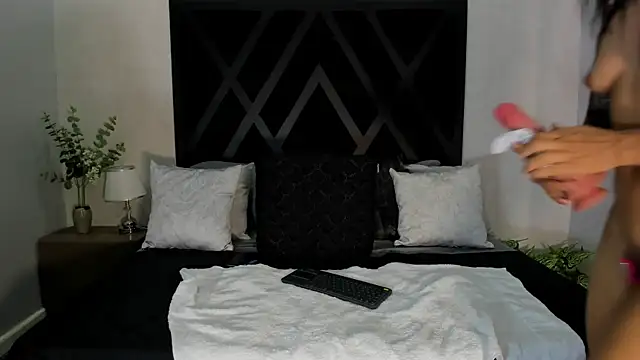 KAYLA BATISTA online show from 06.14.26