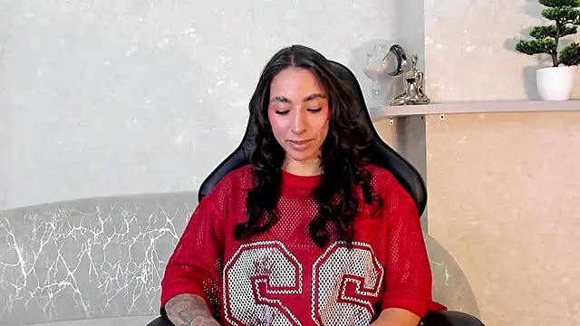 Snapshot of KAYLA_BATISTA chatting on 07.18.26 KAYLA BATISTA online show from 07.18.26