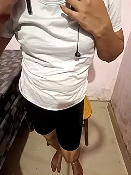 Mallu-Gayathri Arun online show from 02.24.26