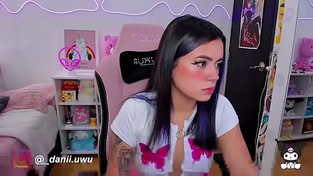 CuteDani  online show from 03.05.25