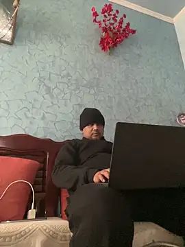 Dick 6inches online show from 12.20.25