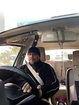 Dick 6inches online show from 02.05.26