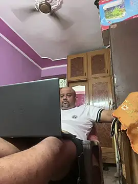 Snapshot of Dick_6inches chatting on 07.12.26 Dick 6inches online show from 07.12.26