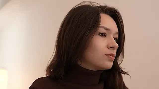 Snapshot of VivianLy_ chatting on 02.21.25 VivianLy online show from 02.21.25