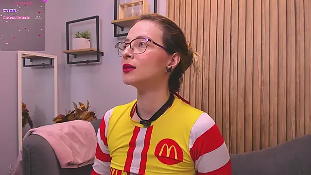 AmbeerWood  online show from 03.18.26