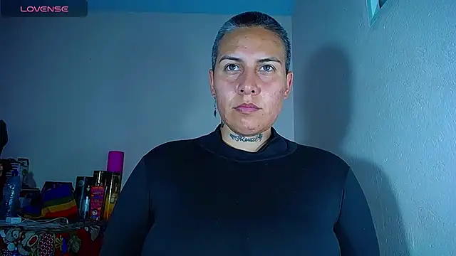 Snapshot of Yessi_rousse chatting on 12.18.24 Yessi rousse online show from 12.18.24