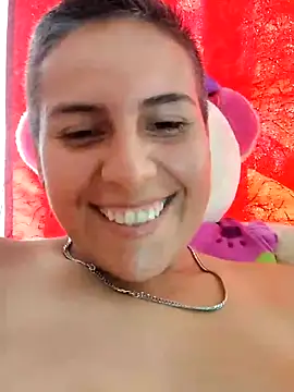 Snapshot of Yessi_rousse chatting on 02.18.25 Yessi rousse online show from 02.18.25