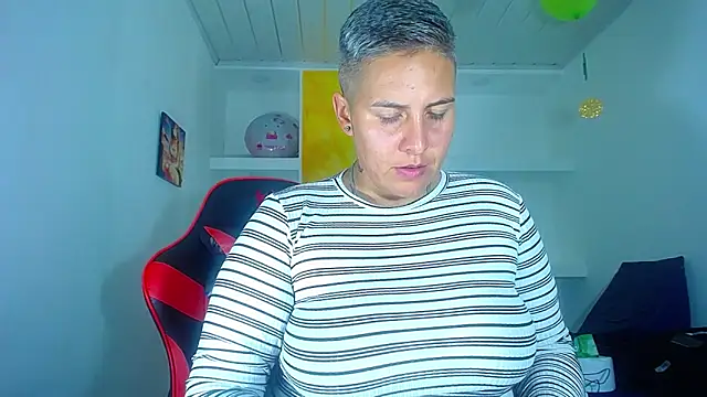 Snapshot of Yessi_rousse chatting on 03.20.25 Yessi rousse online show from 03.20.25