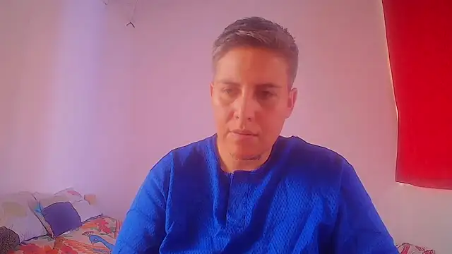 Snapshot of Yessi_rousse chatting on 10.07.25 Yessi rousse online show from 10.07.25