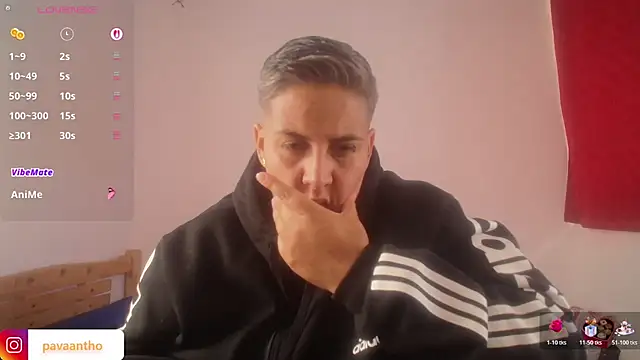 Snapshot of Yessi_rousse chatting on 10.18.25 Yessi rousse online show from 10.18.25