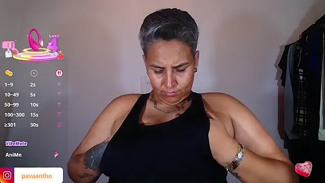 Snapshot of Yessi_rousse chatting on 10.23.25 Yessi rousse online show from 10.23.25