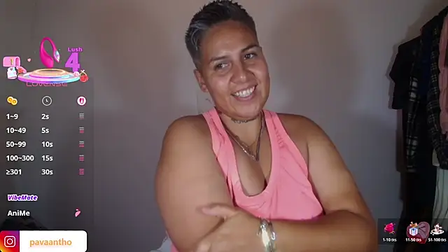 Snapshot of Yessi_rousse chatting on 10.28.25 Yessi rousse online show from 10.28.25