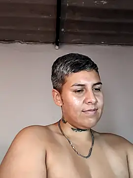 Snapshot of Yessi_rousse chatting on 01.10.26 Yessi rousse online show from 01.10.26