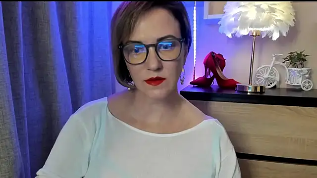 feliziaDesire online show from 10.06.25