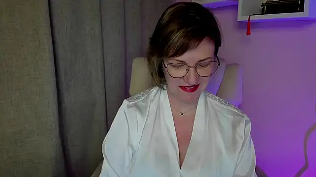 feliziaDesire online show from 05.18.26