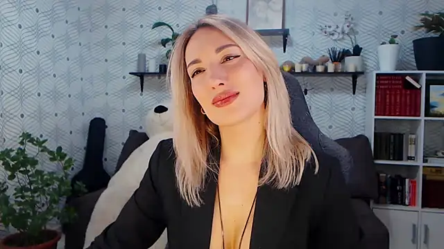 MillaXQueen online show from 02.26.26