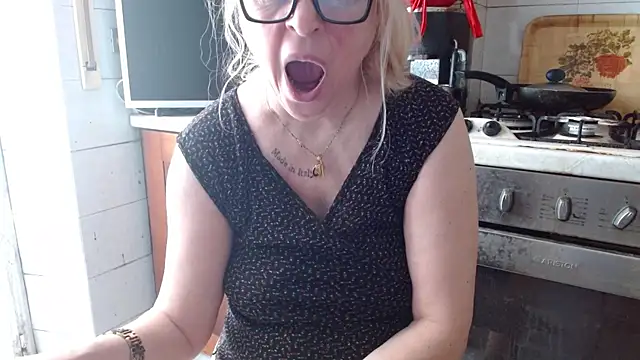 martachatte online show from 04.26.26