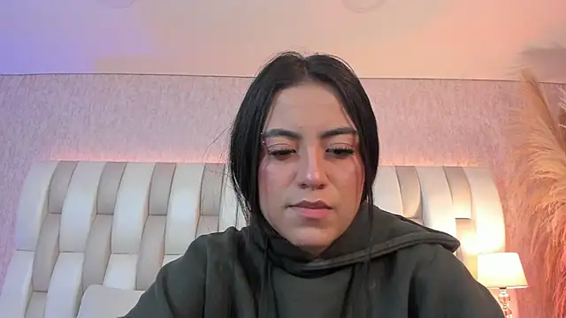 Rebeca jones online show from 04.24.26