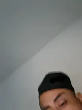 Snapshot of hungpenis210 chatting on 09.19.25 hungpenis210 online show from 09.19.25