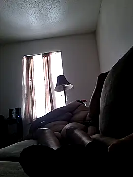 Snapshot of hungpenis210 chatting on 02.01.26 hungpenis210 online show from 02.01.26