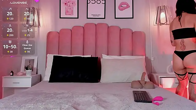 Ashleyy piink online show from 04.30.26