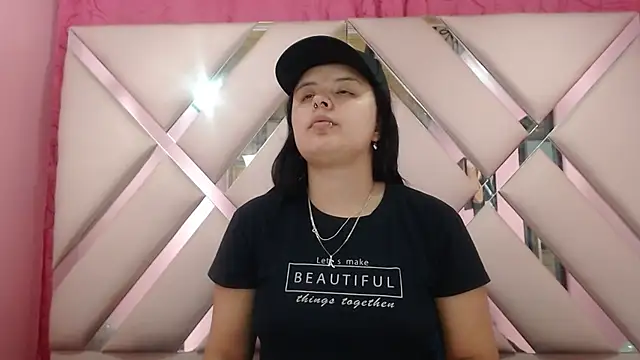 nathaly low1 online show from 12.20.25