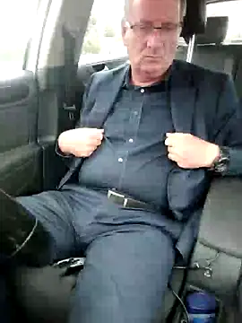 stiffandlubedxh online show from 12.08.24