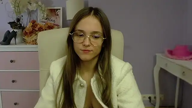 Snapshot of dirtyxEmily chatting on 02.14.25 dirtyxEmily online show from 02.14.25