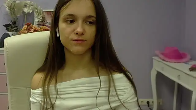 Snapshot of dirtyxEmily chatting on 03.08.25 dirtyxEmily online show from 03.08.25