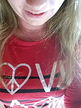 Snapshot of Pitufina_love chatting on 09.12.25 Pitufina love online show from 09.12.25