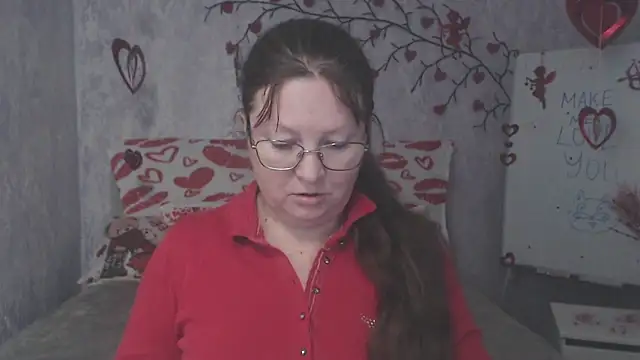 VanessaHotts online show from 02.14.26