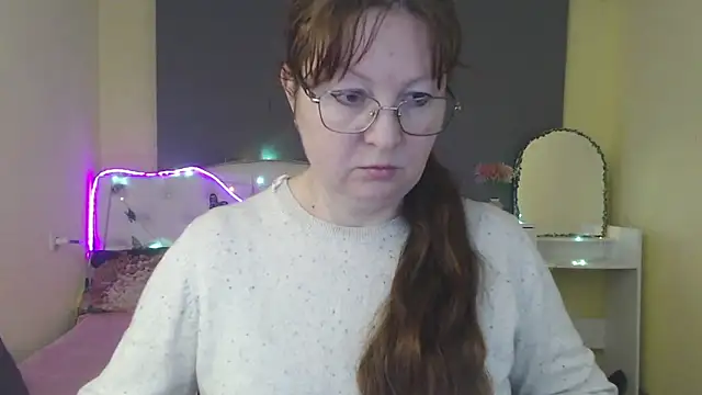 VanessaHotts online show from 04.25.26