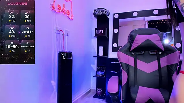 miss kitty online show from 09.14.25