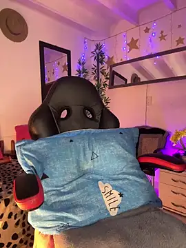 lonely shewolf online show from 01.05.26