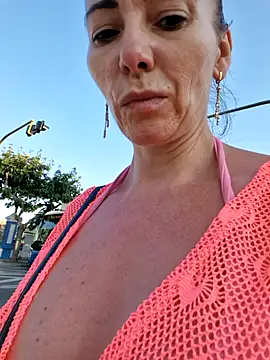Snapshot of milflovelyxxx chatting on 07.06.26 milflovelyxxx online show from 07.06.26
