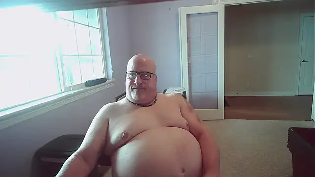 Snapshot of Bigbear0563 chatting on 12.17.24 Bigbear0563 online show from 12.17.24