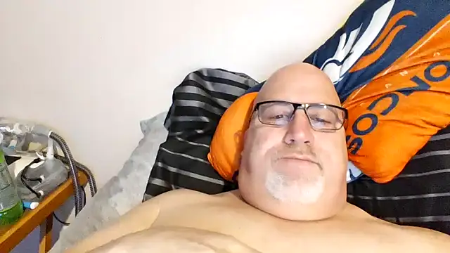 Snapshot of Bigbear0563 chatting on 01.12.25 Bigbear0563 online show from 01.12.25