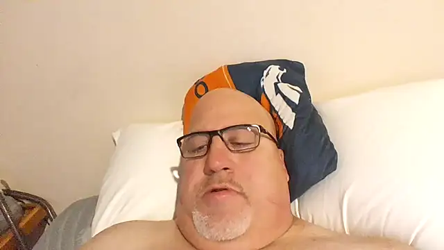 Snapshot of Bigbear0563 chatting on 02.02.25 Bigbear0563 online show from 02.02.25