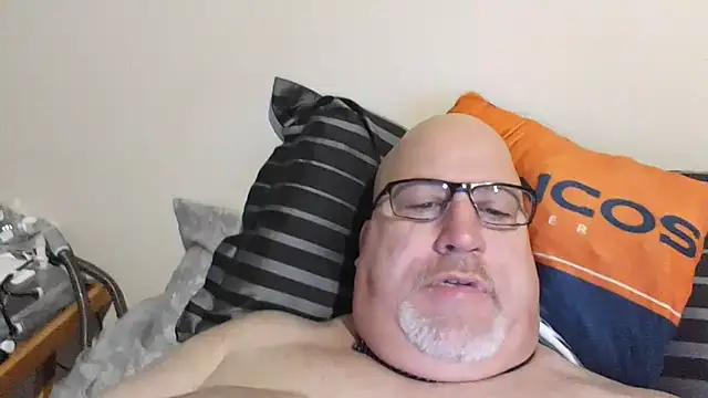 Snapshot of Bigbear0563 chatting on 03.03.25 Bigbear0563 online show from 03.03.25