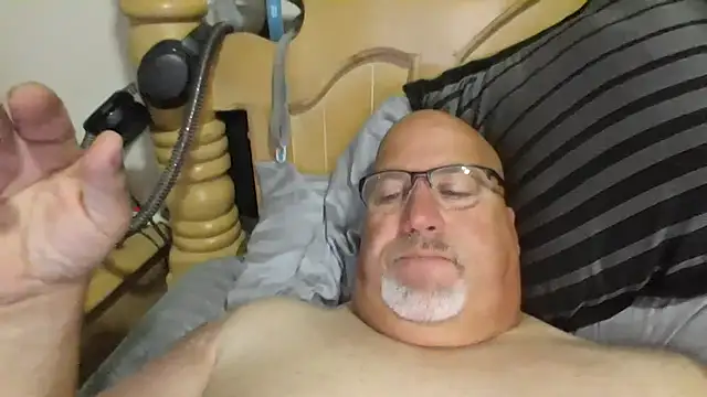 Snapshot of Bigbear0563 chatting on 09.10.25 Bigbear0563 online show from 09.10.25