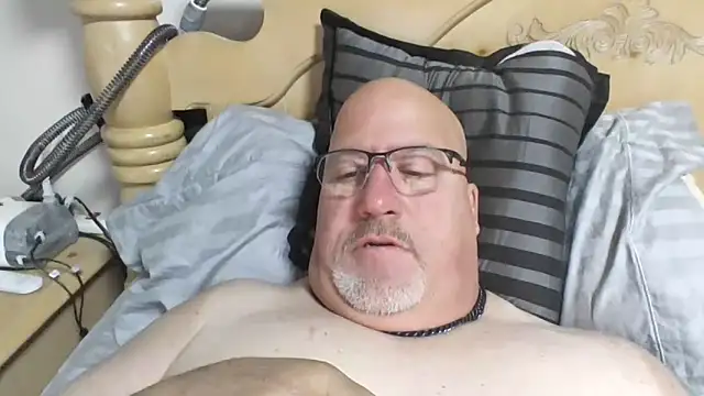 Snapshot of Bigbear0563 chatting on 11.06.25 Bigbear0563 online show from 11.06.25