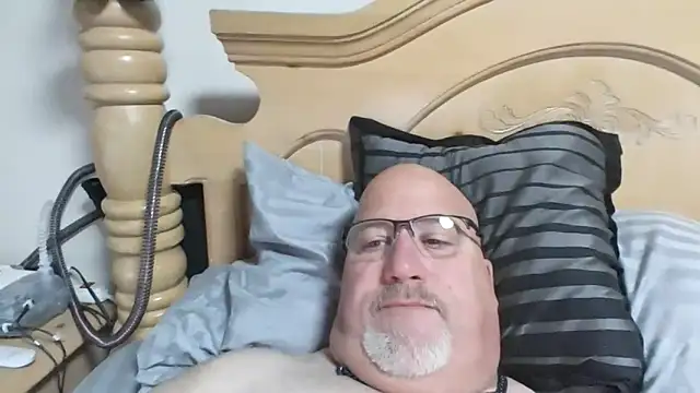 Snapshot of Bigbear0563 chatting on 11.11.25 Bigbear0563 online show from 11.11.25