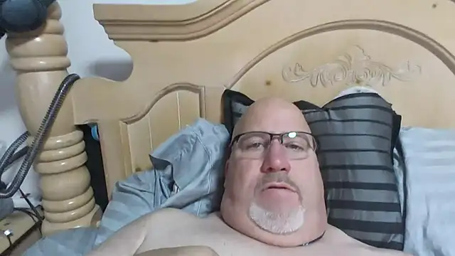 Snapshot of Bigbear0563 chatting on 12.01.25 Bigbear0563 online show from 12.01.25