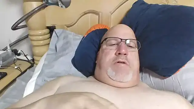 Snapshot of Bigbear0563 chatting on 02.08.26 Bigbear0563 online show from 02.08.26