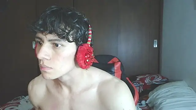 Snapshot of aresholland chatting on 01.15.26 aresholland online show from 01.15.26