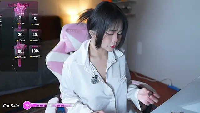 Snapshot of laybunny1 chatting on 02.09.25 laybunny1 online show from 02.09.25