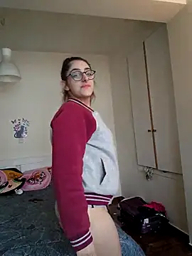 Snapshot of princiana chatting on 02.22.25 princiana online show from 02.22.25