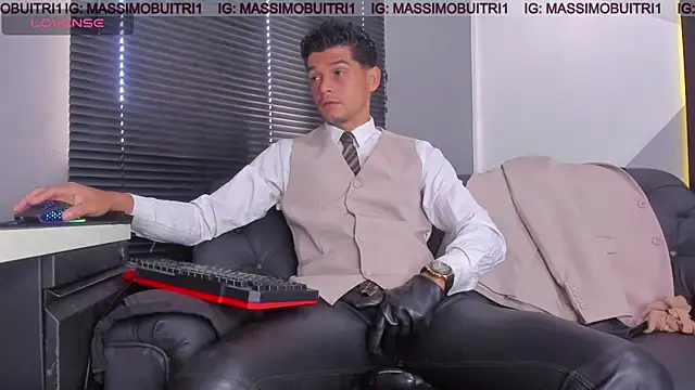 Snapshot of massimo_g chatting on 06.30.26 massimo g online show from 06.30.26