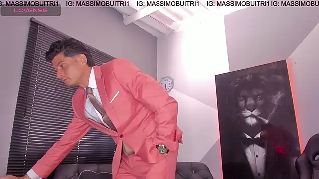 Snapshot of massimo_g chatting on 07.28.26 massimo g online show from 07.28.26
